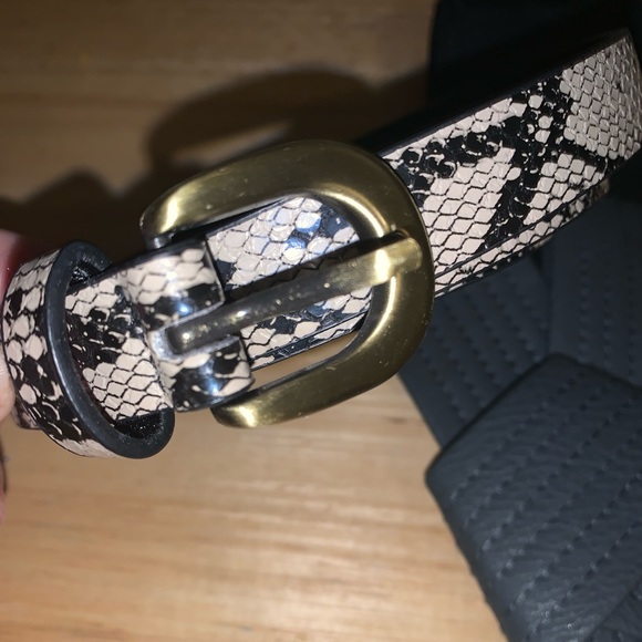 2 Torrid Belts - Picture 2 of 4